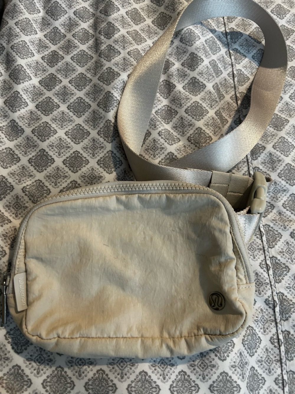 lululemon athletica Cream Belt Bag with Silver Strap